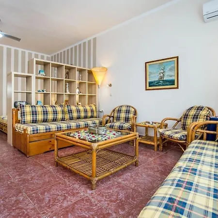 Διαμέρισμα Veranda House *